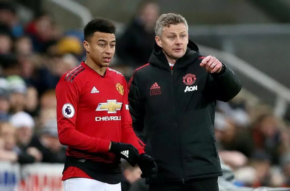 也强调个体 也强调个体