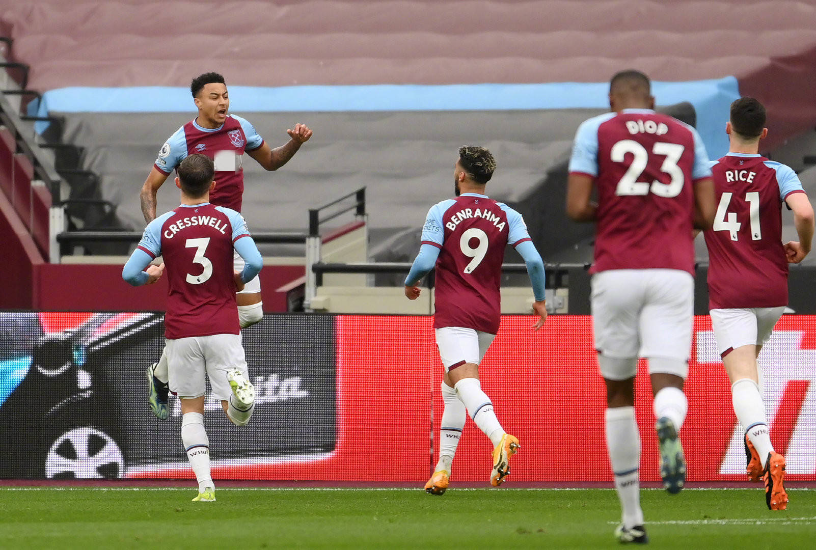 足联及其成 足联及其成